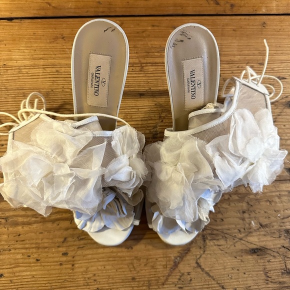 Valentino white leather and tulle heels - Picture 3 of 4